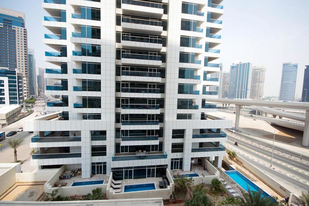 Signature Holiday Homes- Manchester Tower 1 Bedroom Apartment,Dubai Marina Εξωτερικό φωτογραφία